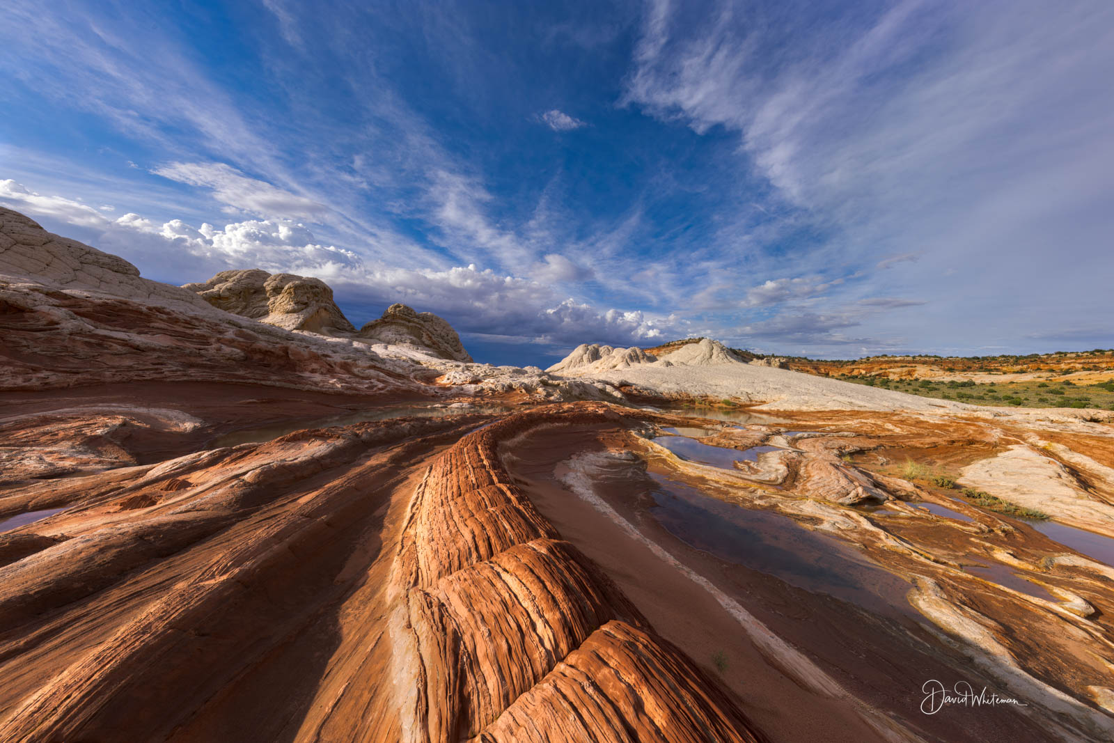 White Pocket Curve White Pocket Curve